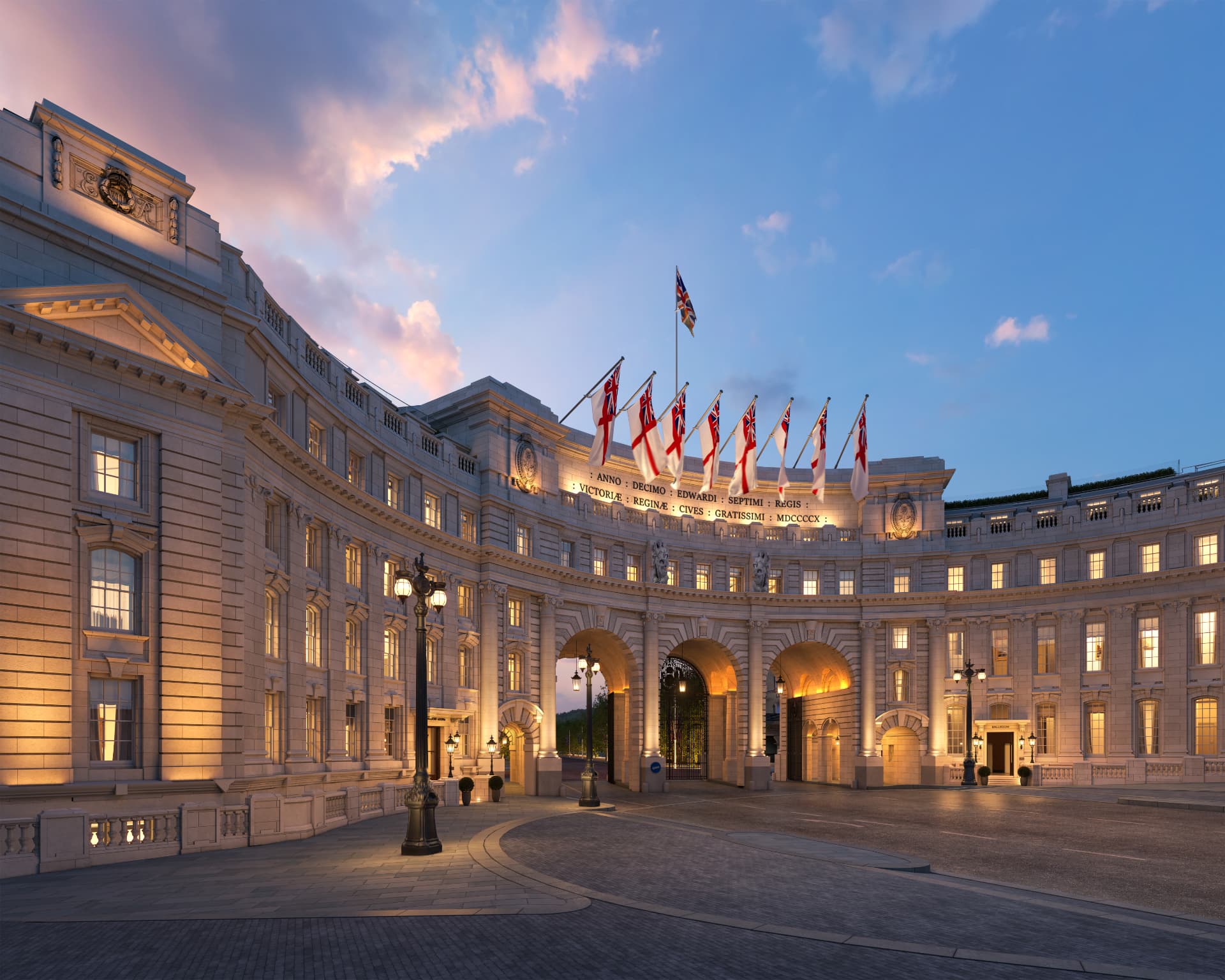 Hilton Waldorf Astoria — Admiralty Arch